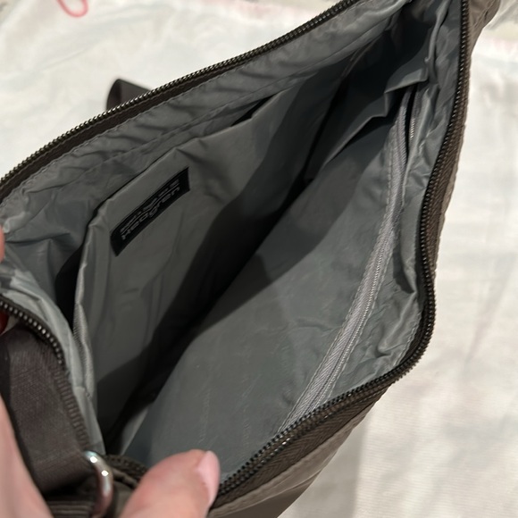 Brown Hedgren RFID Water-Repellent Travel Crossbody - Picture 4 of 7